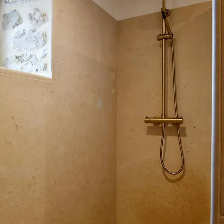 Ferienhaus Maison En Pierre Avec Piscine-gorges De L'ardeche Saint-Remeze
